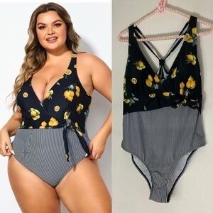 Meet Curve Swim lemon stripe size one piece swimsuit L